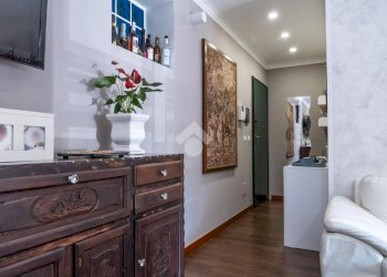 Three-room apartment Via Lorenzo Garda, Ivrea - photo 10