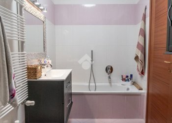 Three-room apartment Via Lorenzo Garda, Ivrea - photo 24