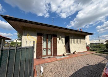 15.jpeg - Villa Via Trieste 1, Barlassina - foto 2