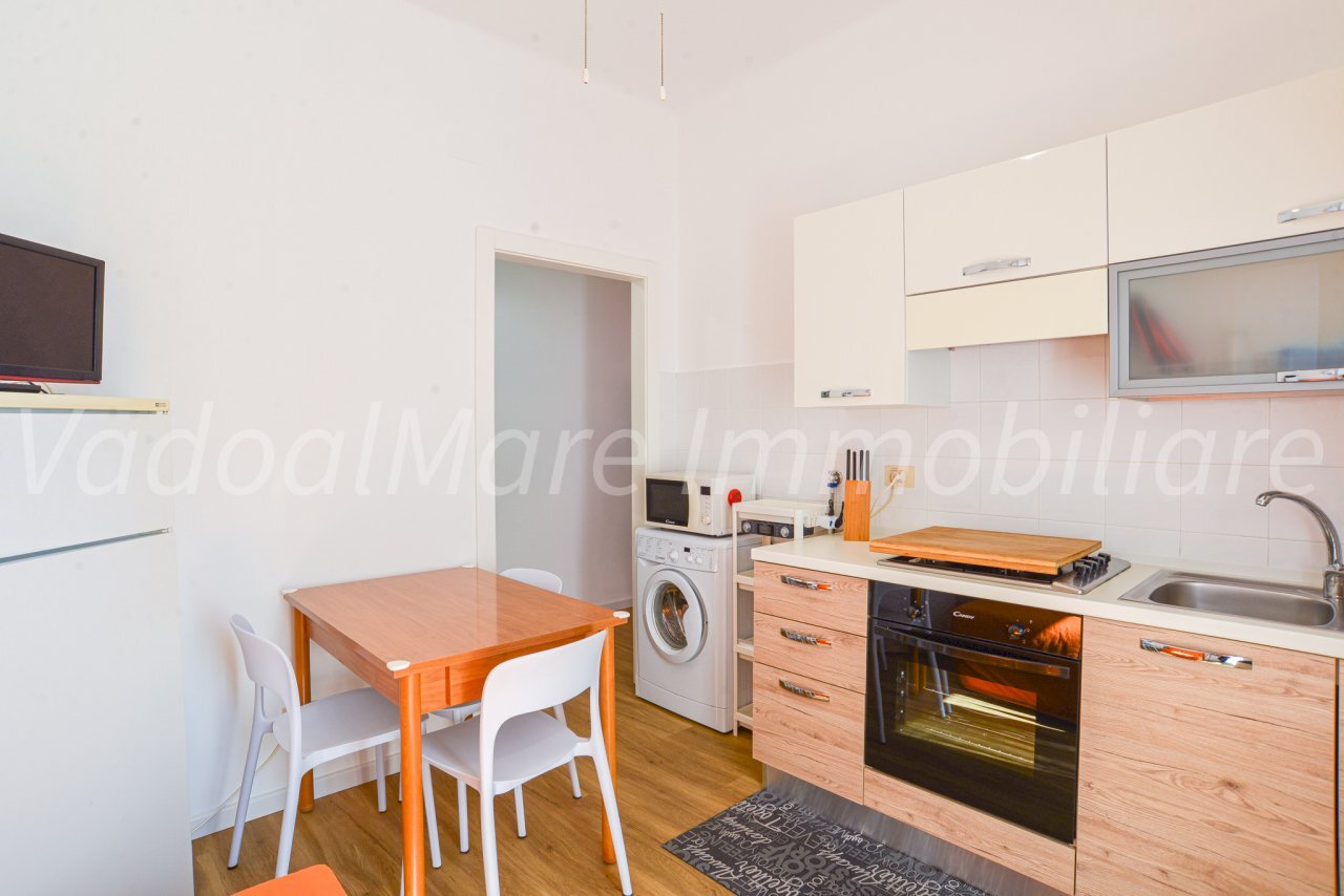 Piazza -16.jpg - Appartamento piazza San Giovanni Battista 7, Vado Ligure - foto 3