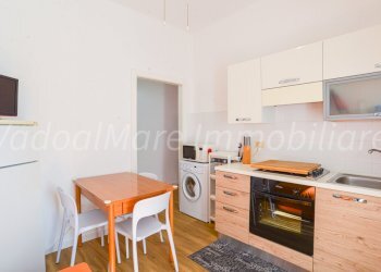 Piazza -16.jpg - Appartamento piazza San Giovanni Battista 7, Vado Ligure - foto 3