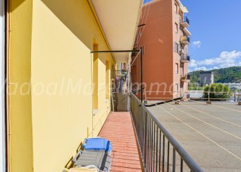 Piazza -08.jpg - Appartamento piazza San Giovanni Battista 7, Vado Ligure - foto 5