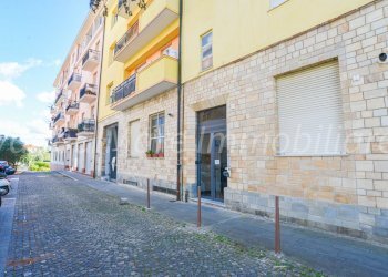 Piazza -04.jpg - Appartamento piazza San Giovanni Battista 7, Vado Ligure - foto 15