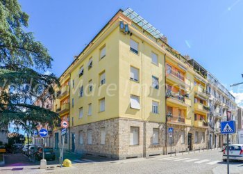 Piazza -02.jpg - Appartamento piazza San Giovanni Battista 7, Vado Ligure - foto 16