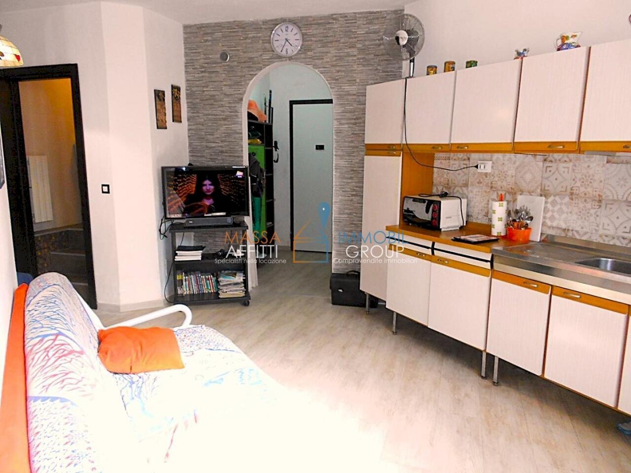 1.jpg - Trilocale Via Argine Destro Carrione 15, Carrara - foto 1