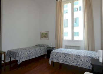 camera1.JPG - Appartamento Piazza di Santa Brigida 17, Genova - foto 7