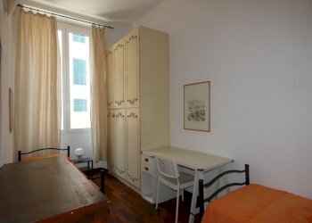 seconda camera.JPG - Appartamento Piazza di Santa Brigida 17, Genova - foto 10