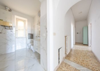 7.jpg - Three-room apartment Via Fabio e Raffaello Giovagnoli, Monterotondo - photo 20