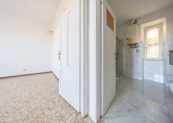 8.jpg - Three-room apartment Via Fabio e Raffaello Giovagnoli, Monterotondo - photo 21