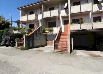 Terraced Villa Str. della Val Bardea, Tizzano Val Parma - photo 1