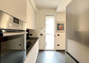 Four-room apartment Via Lario, Milano (neighborhood Isola) - photo 11