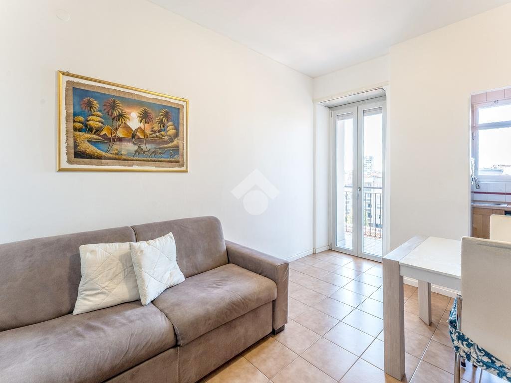 Trilocale Viale Edoardo Jenner, Milano (zona Maciachini) - foto 2