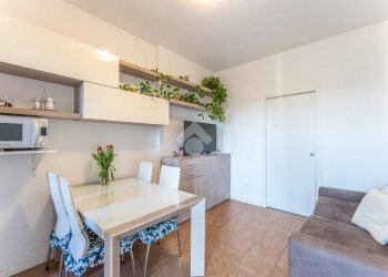 Trilocale Viale Edoardo Jenner, Milano (zona Maciachini) - foto 3