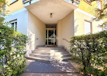 Trilocale Via Don Giovanni Calabria, Milano (zona Cimiano) - foto 1
