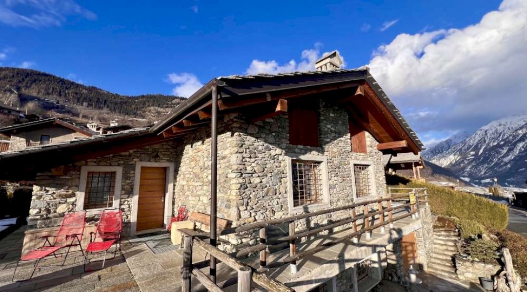 Villa Frazione Bovie, Doues - photo 1