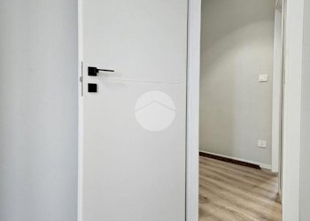 One-room apartment Via Balangero, Torino (neighborhood Lucento) - photo 12