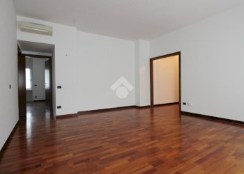 Four-room apartment Strada malaspina, Pioltello - photo 6
