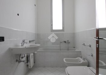 Four-room apartment Strada malaspina, Pioltello - photo 21