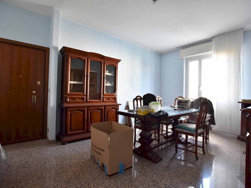 Three-room apartment Via Del Castagno, Pioltello - photo 2