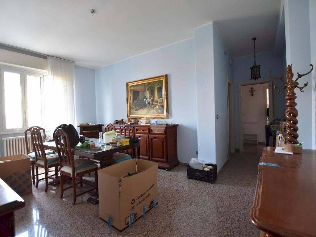Three-room apartment Via Del Castagno, Pioltello - photo 3