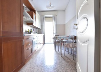 Three-room apartment Via Del Castagno, Pioltello - photo 11