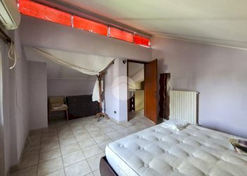 Three-room apartment Via Magenta, Sedriano - photo 17