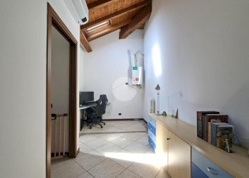Three-room apartment Piazza del Seminatore, Sedriano - photo 21