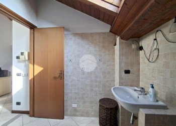 Three-room apartment Piazza del Seminatore, Sedriano - photo 25