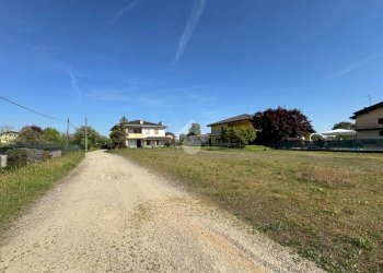 Three-family Villa Via Strera, Oleggio - photo 24