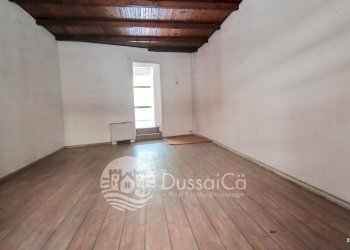 Locale Commerciale Via Patrioti Martiri, 26-28, Dolceacqua - foto 5