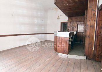 Locale Commerciale Via Patrioti Martiri, 26-28, Dolceacqua - foto 7