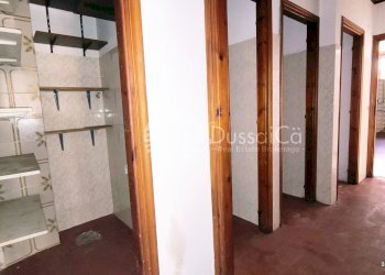 Locale Commerciale Via Patrioti Martiri, 26-28, Dolceacqua - foto 9