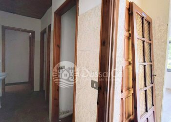 Locale Commerciale Via Patrioti Martiri, 26-28, Dolceacqua - foto 10