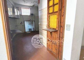 Locale Commerciale Via Patrioti Martiri, 26-28, Dolceacqua - foto 18