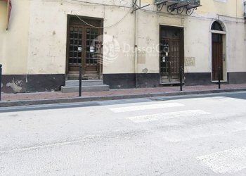 Locale Commerciale Via Patrioti Martiri, 26-28, Dolceacqua - foto 26