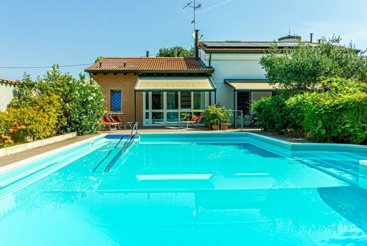 Independent house Cento - photo 2