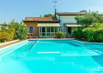 Independent house Cento - photo 2