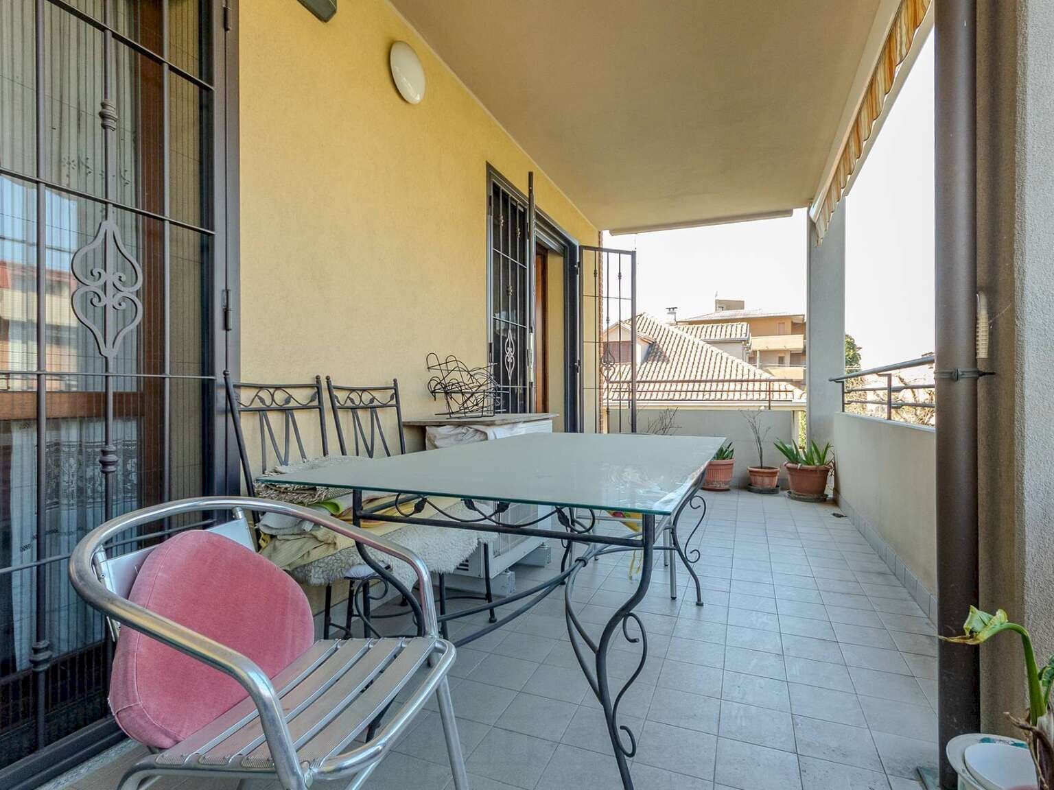Three-room apartment Lissone - photo 2