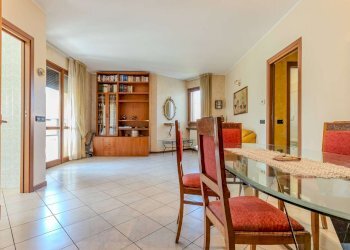 Three-room apartment Lissone - photo 3