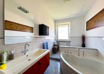 Portion of a house Vicolo Pietro Micca, La Loggia - photo 17