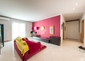 Porzione di casa Vicolo Pietro Micca, La Loggia - foto 1
