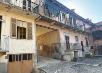 Semi-detached house Scurzolengo - photo 2