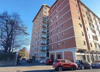 Three-room apartment Torino (neighborhood Mirafiori Sud) - photo 1