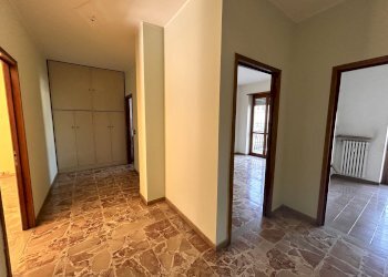 Three-room apartment Alba - photo 5
