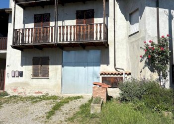 Foto 2 - Casa semi indipendente piazza mon signor ossola, Barone Canavese - foto 2