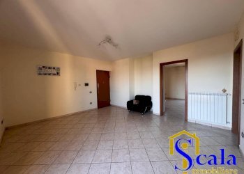 Foto 2 - Four-room apartment VIA MARCONI, Vitulazio - photo 2