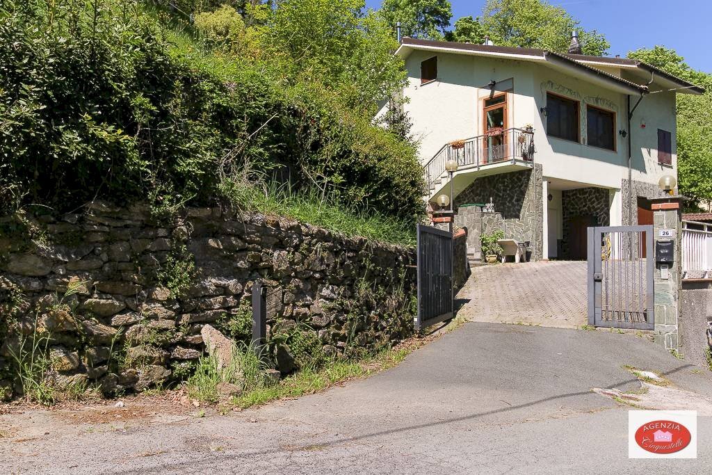 La villa con accesso carrabile - Villa Via G.B.Parodi
 
26, Stella - foto 2