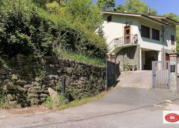 La villa con accesso carrabile - Villa Via G.B.Parodi
 
26, Stella - photo 2