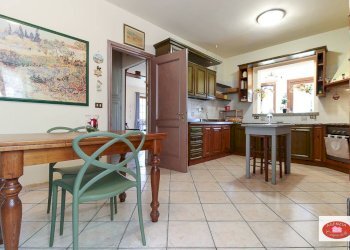 Cucina abitabile - Villa Via G.B.Parodi
 
26, Stella - photo 14