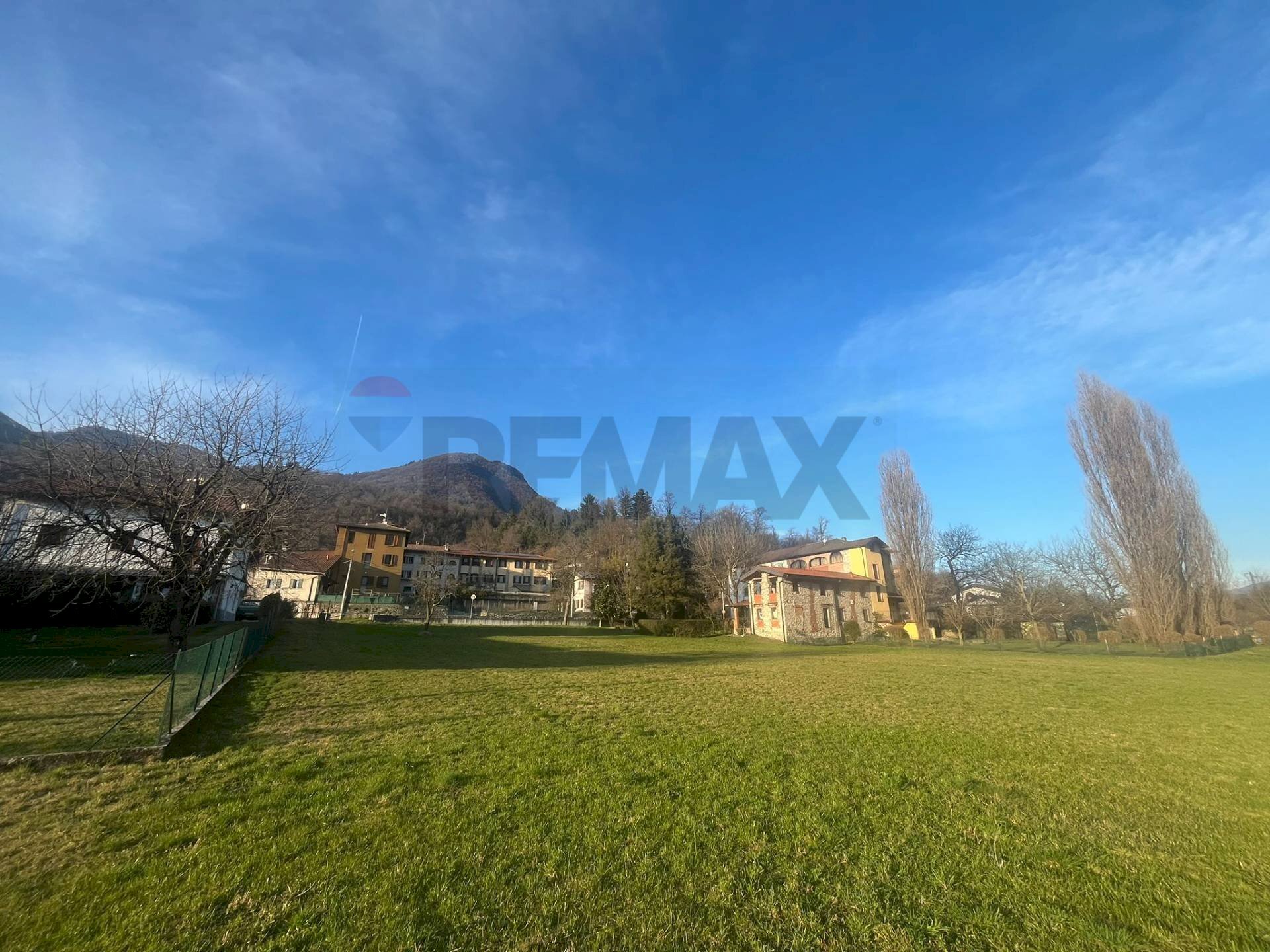 Vista delle montagne - Terreno edificabile Via Battaglia San Martino, Cuveglio - foto 3